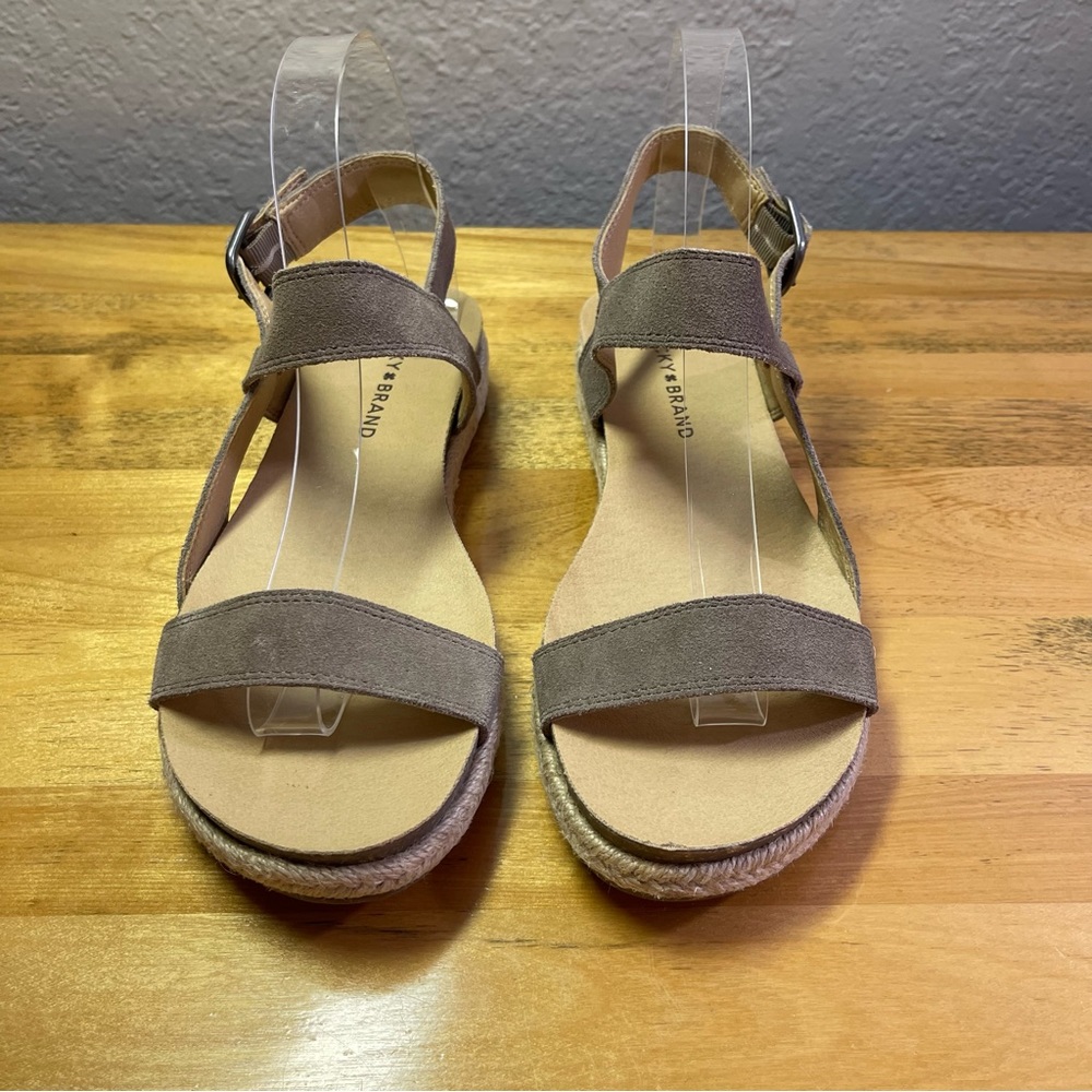 Women’s Taupe Cross-Strap Sandals with Espadrille Sole - Picture 8 of 12